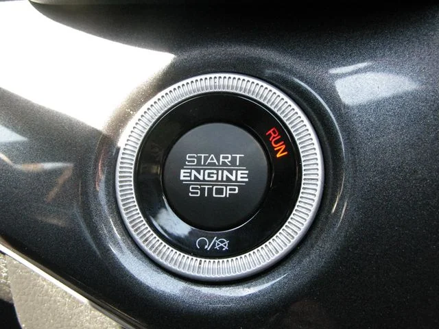 2023 Jeep Grand Cherokee Altitude — photo