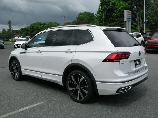 2022 Volkswagen Tiguan SEL R-Line 4Motion — photo