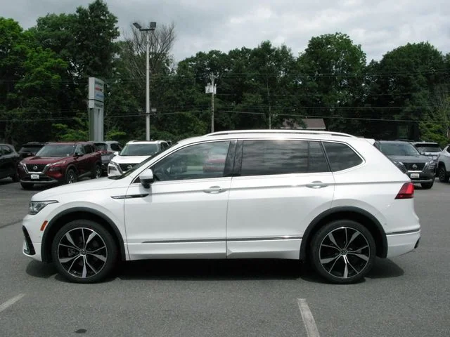 2022 Volkswagen Tiguan SEL R-Line 4Motion — photo