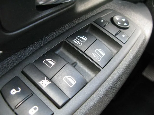 2022 Ram 1500 Classic Warlock — photo