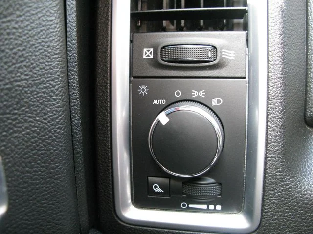 2022 Ram 1500 Classic Warlock — photo