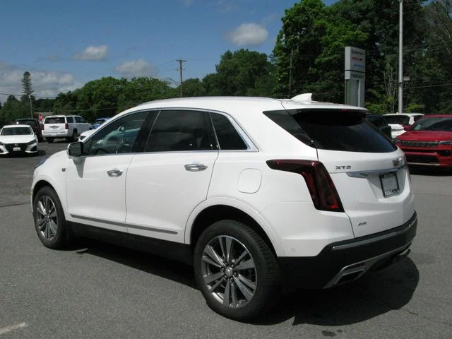 2021 Cadillac XT5 Premium Luxury — photo