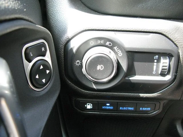 2023 Jeep Wrangler Sahara 4xe — photo