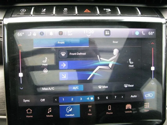 2023 Jeep Grand Cherokee L Limited — photo