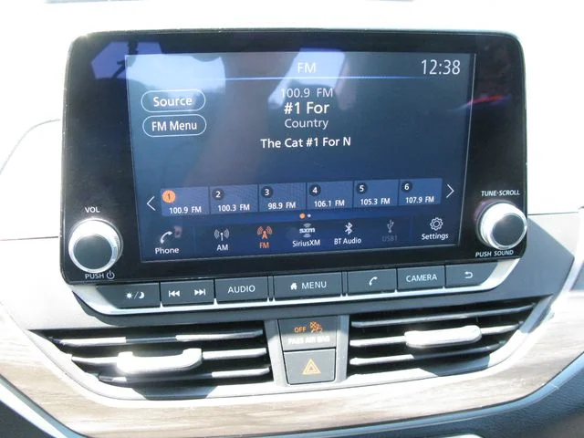 2024 Nissan Altima 2.5 SV — photo
