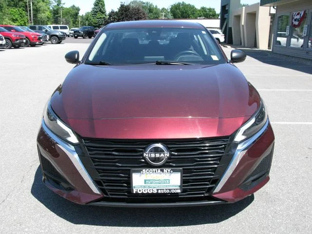 2024 Nissan Altima 2.5 SV — photo