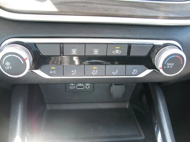 2024 Nissan Altima 2.5 SV — photo