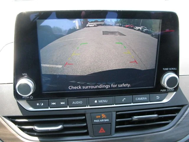 2024 Nissan Altima 2.5 SV — photo