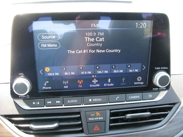 2024 Nissan Altima 2.5 SV — photo