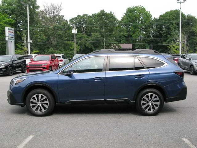2022 Subaru Outback Premium — photo