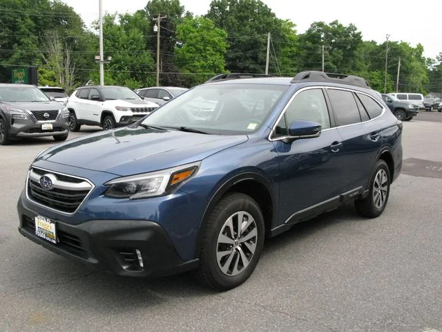 2022 Subaru Outback Premium — photo