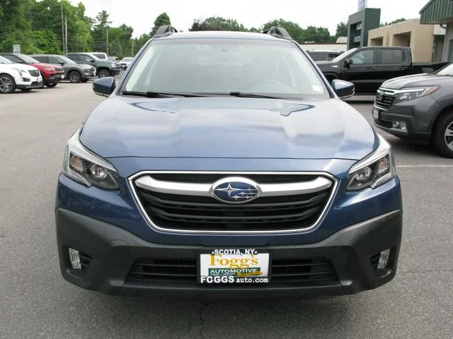 2022 Subaru Outback Premium — photo