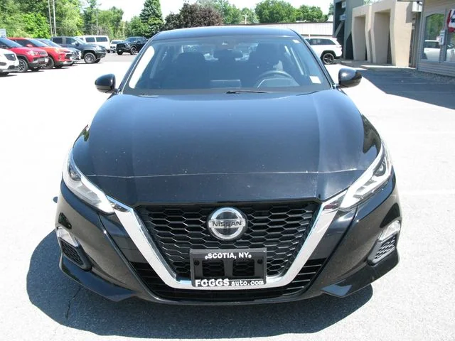 2022 Nissan Altima 2.5 SV — photo