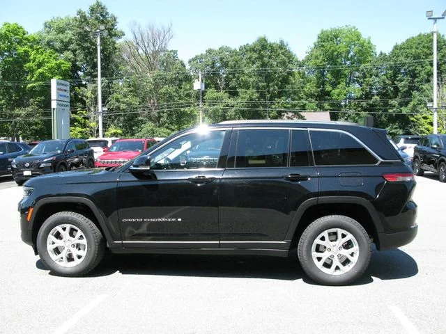 2023 Jeep Grand Cherokee Limited — photo