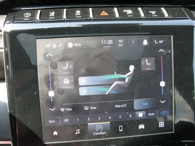 2024 Jeep Grand Cherokee Laredo X — photo