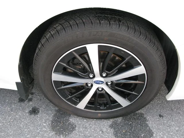 2023 Subaru Impreza Premium — photo
