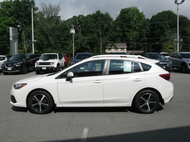 2023 Subaru Impreza Premium — photo