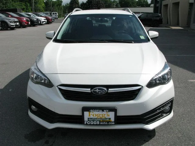 2023 Subaru Impreza Premium — photo