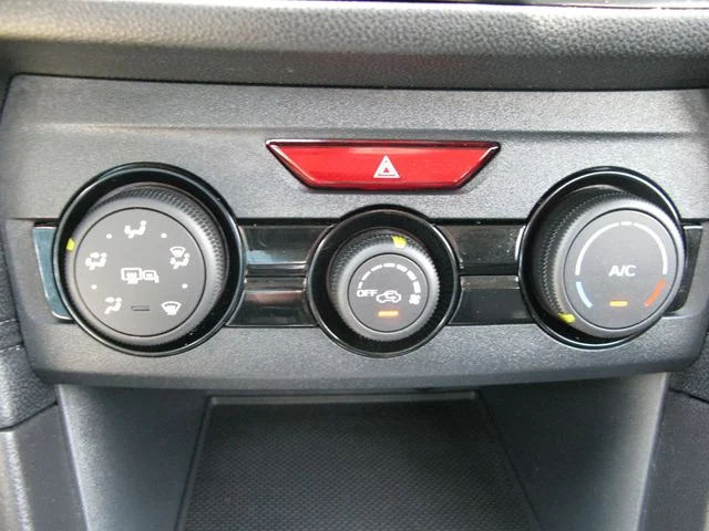 2023 Subaru Impreza Premium — photo