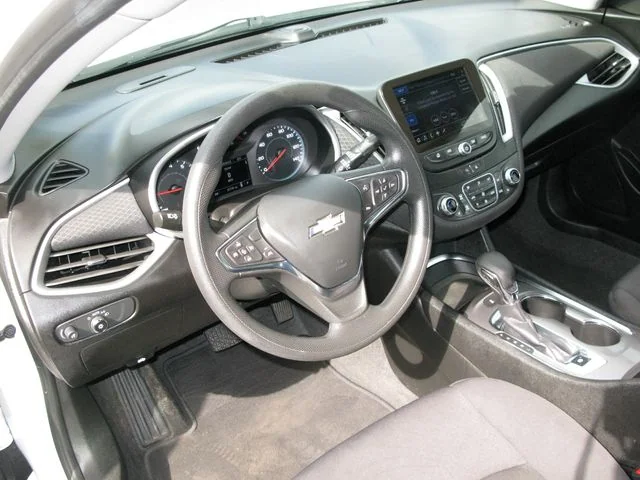 2024 Chevrolet Malibu LT — photo