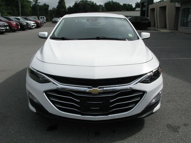 2024 Chevrolet Malibu LT — photo