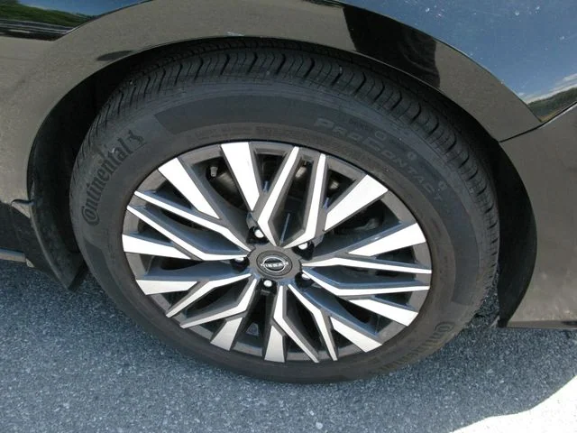 2025 Nissan Altima 2.5 SV — photo