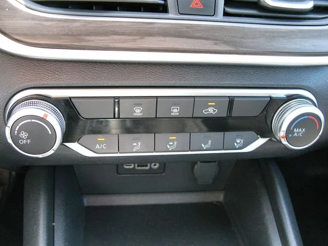 2025 Nissan Altima 2.5 SV — photo