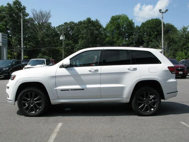 2019 Jeep Grand Cherokee High Altitude — photo