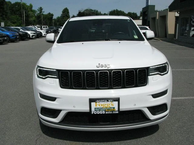 2019 Jeep Grand Cherokee High Altitude — photo