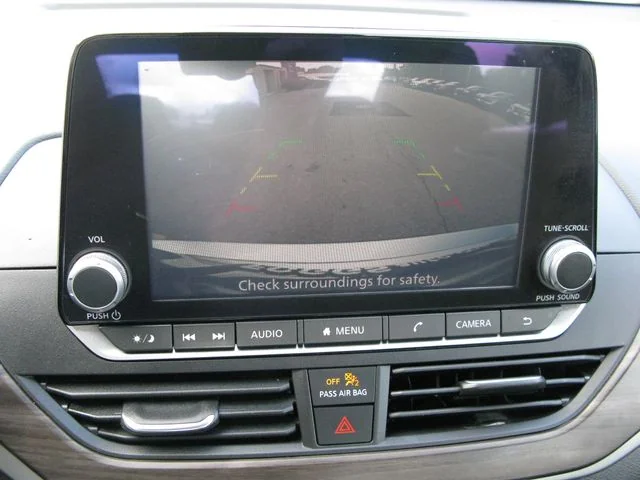 2024 Nissan Altima 2.5 SV — photo