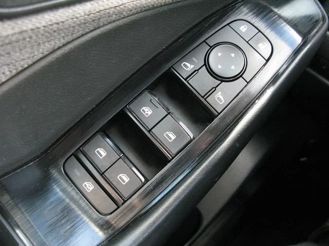 2023 Nissan Rogue S — photo