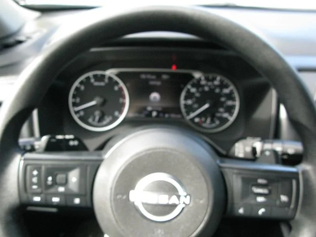 2024 Nissan Rogue S — photo