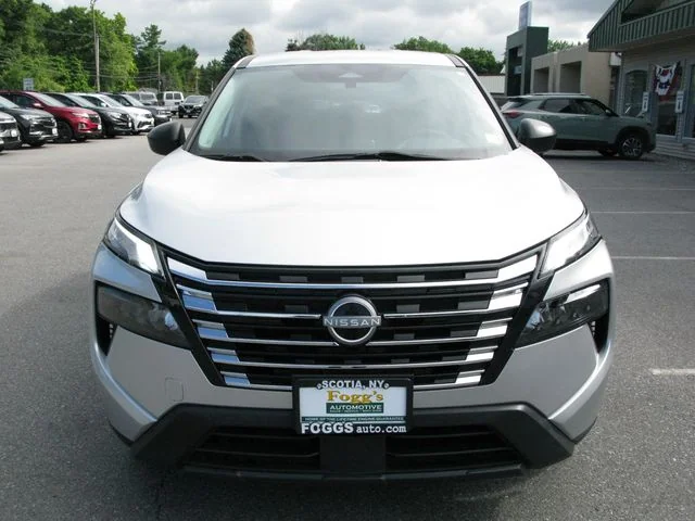 2024 Nissan Rogue S — photo