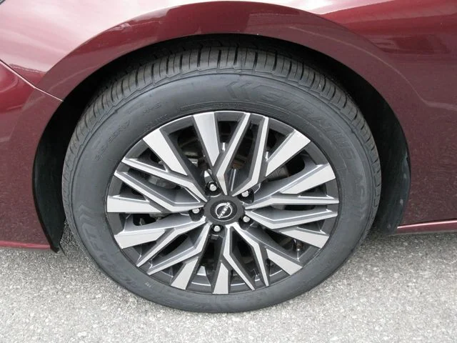 2024 Nissan Altima 2.5 SV — photo