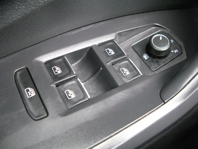 2024 Volkswagen Jetta S — photo