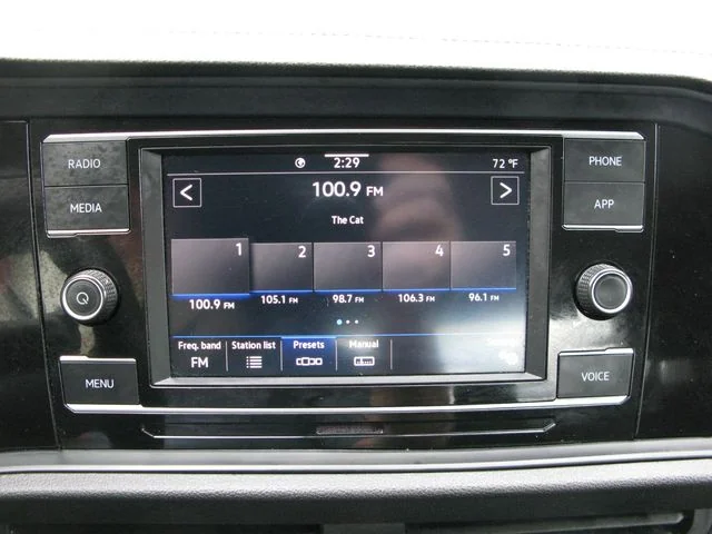 2024 Volkswagen Jetta S — photo