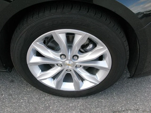 2023 Chevrolet Malibu LT — photo