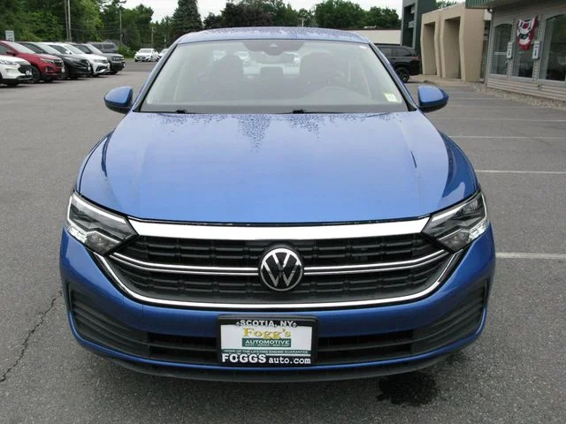 2024 Volkswagen Jetta S — photo