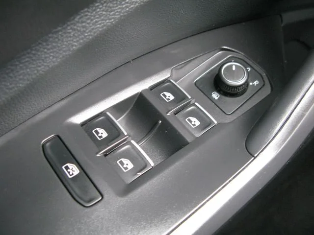 2024 Volkswagen Jetta S — photo