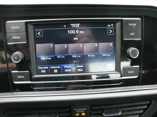2024 Volkswagen Jetta S — photo