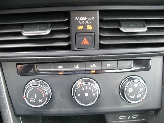 2024 Volkswagen Jetta S — photo