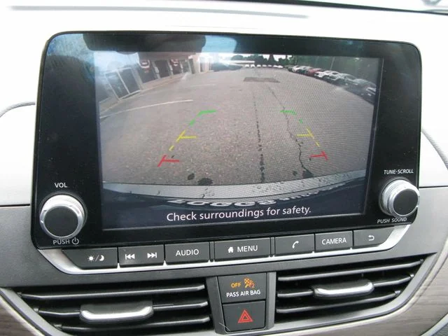 2024 Nissan Altima 2.5 SV — photo