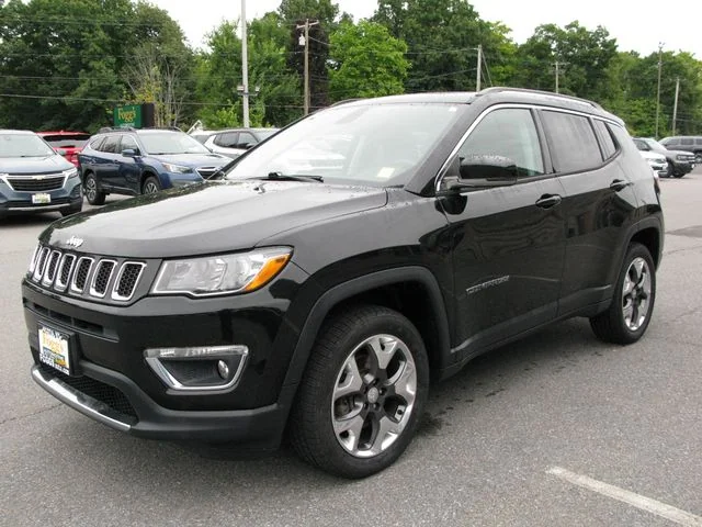 2018 Jeep Compass Limited — photo