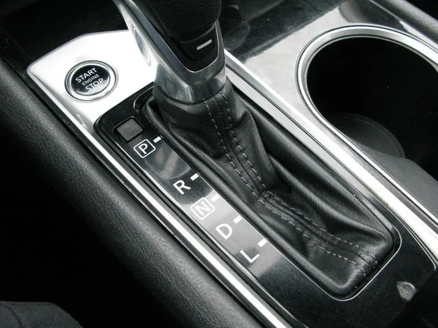 2024 Nissan Altima 2.5 SV — photo