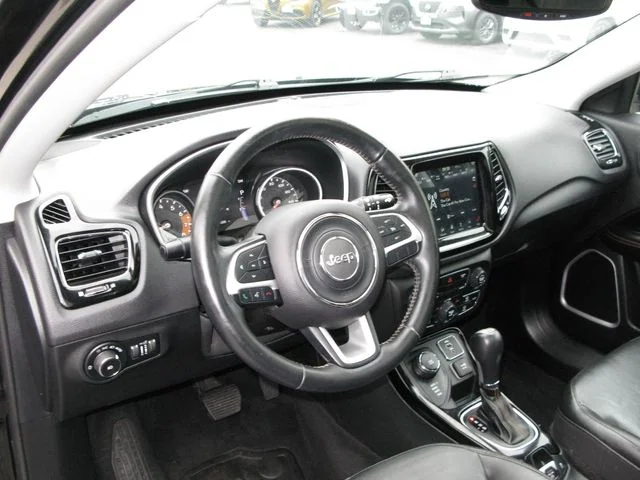 2018 Jeep Compass Limited — photo