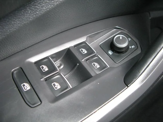 2024 Volkswagen Jetta S — photo