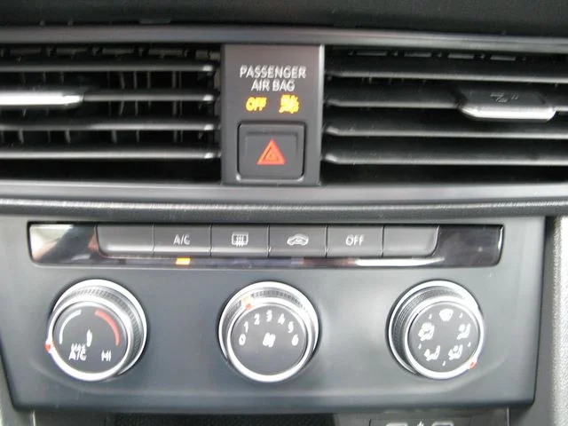 2024 Volkswagen Jetta S — photo