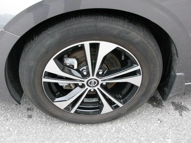 2020 Nissan Sentra SV — photo