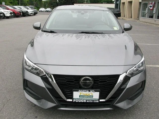 2020 Nissan Sentra SV — photo