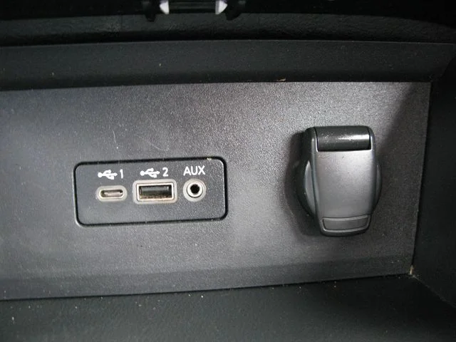 2020 Nissan Sentra SV — photo